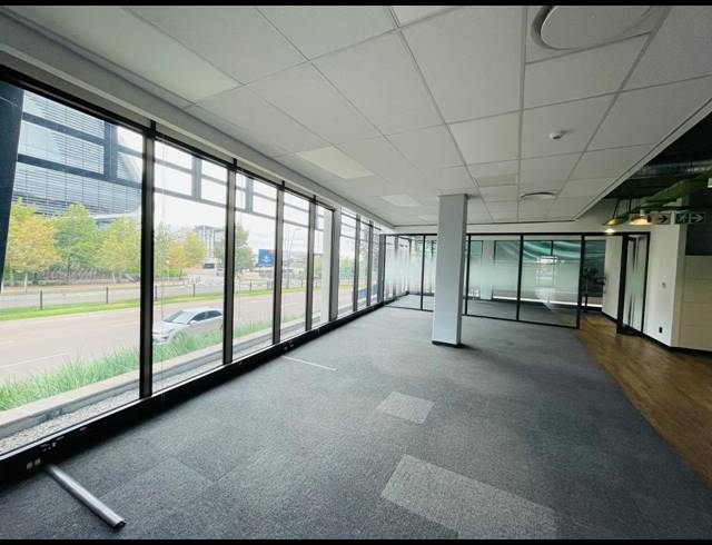457M² OFFICE TO LET IN WATERFALL
